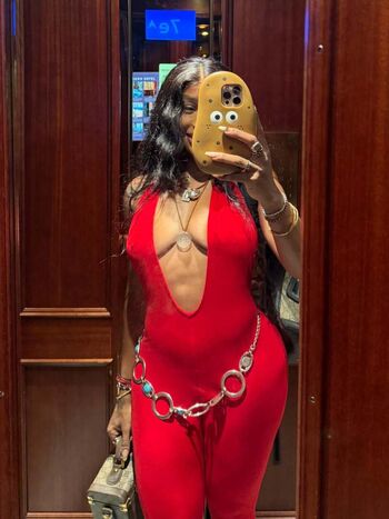 Full leaked Ariana greenblatt/ private onlyfans photo