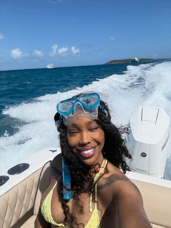 Full leaked Pom klementieff/ private onlyfans photo