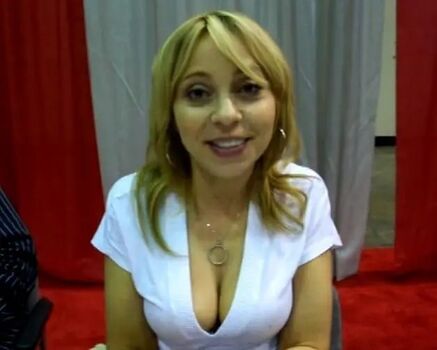 Tara Strong