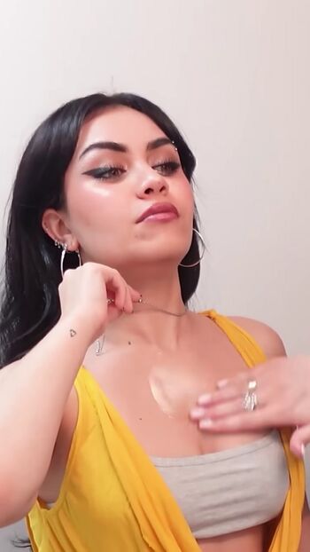 Full leaked Tara yummy page private onlyfans photo