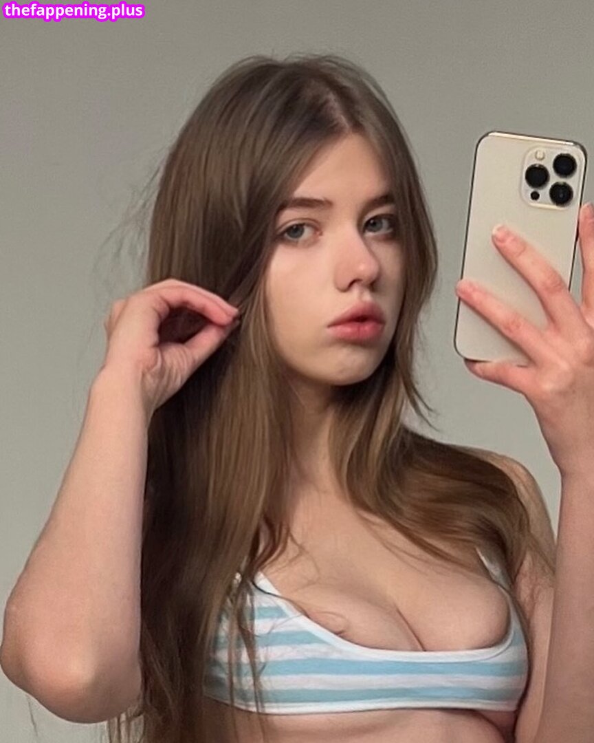 Full leaked Fckdolllucy/ private onlyfans photo
