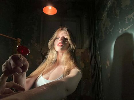 Full leaked Tiffany s teases/ private onlyfans photo