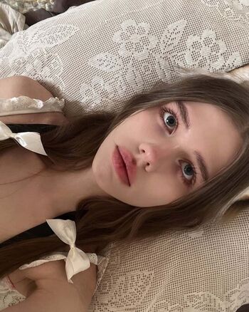 Full leaked Left fordread/ private onlyfans photo