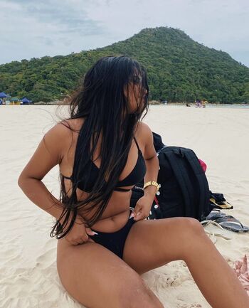 Full leaked Thaisssaalmeida private onlyfans photo