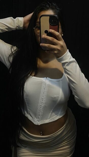 Full leaked Thaisssaalmeida private onlyfans photo