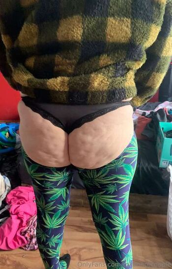 Full leaked Flexlana / private onlyfans photo