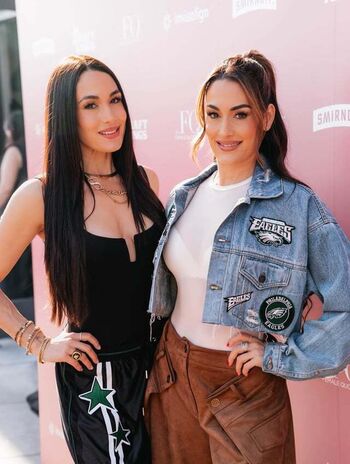 Full leaked The bella twins page private onlyfans photo