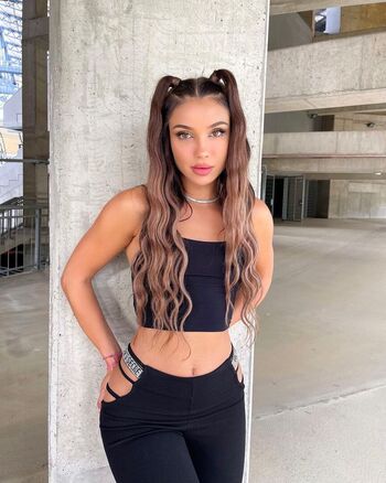 The Victoria's Secret Shine/Sparkle Strap Bra, Thong, and Lingerie Thread!