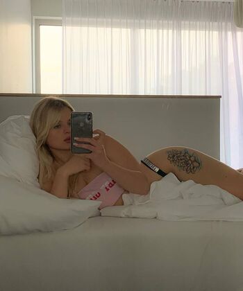 Full leaked The victoria s secret shine sparkle strap bra thong and lingerie thread page private onlyfans photo