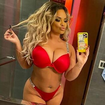 The Victoria's Secret Shine/Sparkle Strap Bra, Thong, and Lingerie Thread!