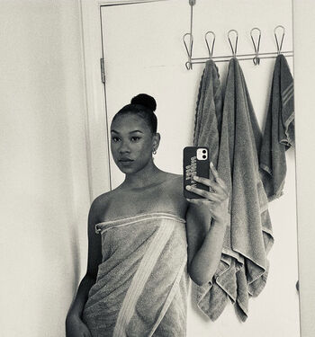 Full leaked Thyriifraxierrr private onlyfans photo