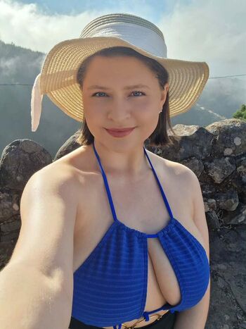 Full leaked Tinni angelll private onlyfans photo