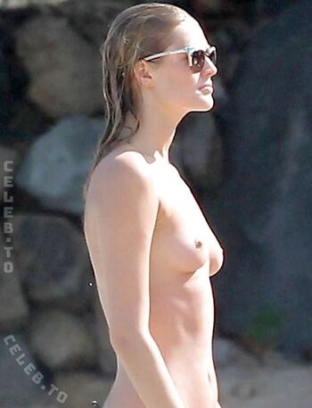 Full leaked Toni garrn page private onlyfans photo