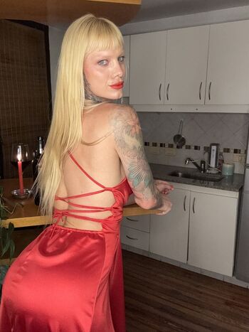 ts_queen_matea