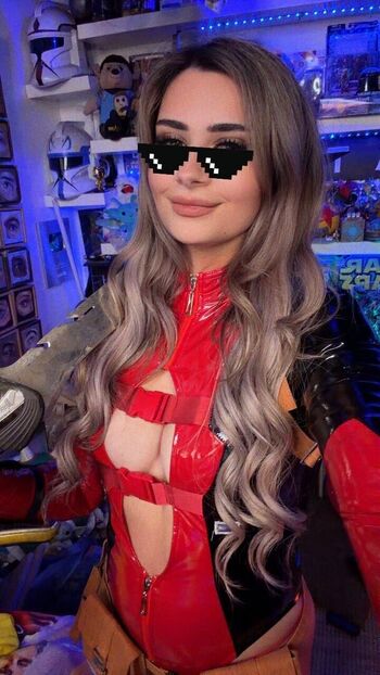 Full leaked Dolldako/ private onlyfans photo