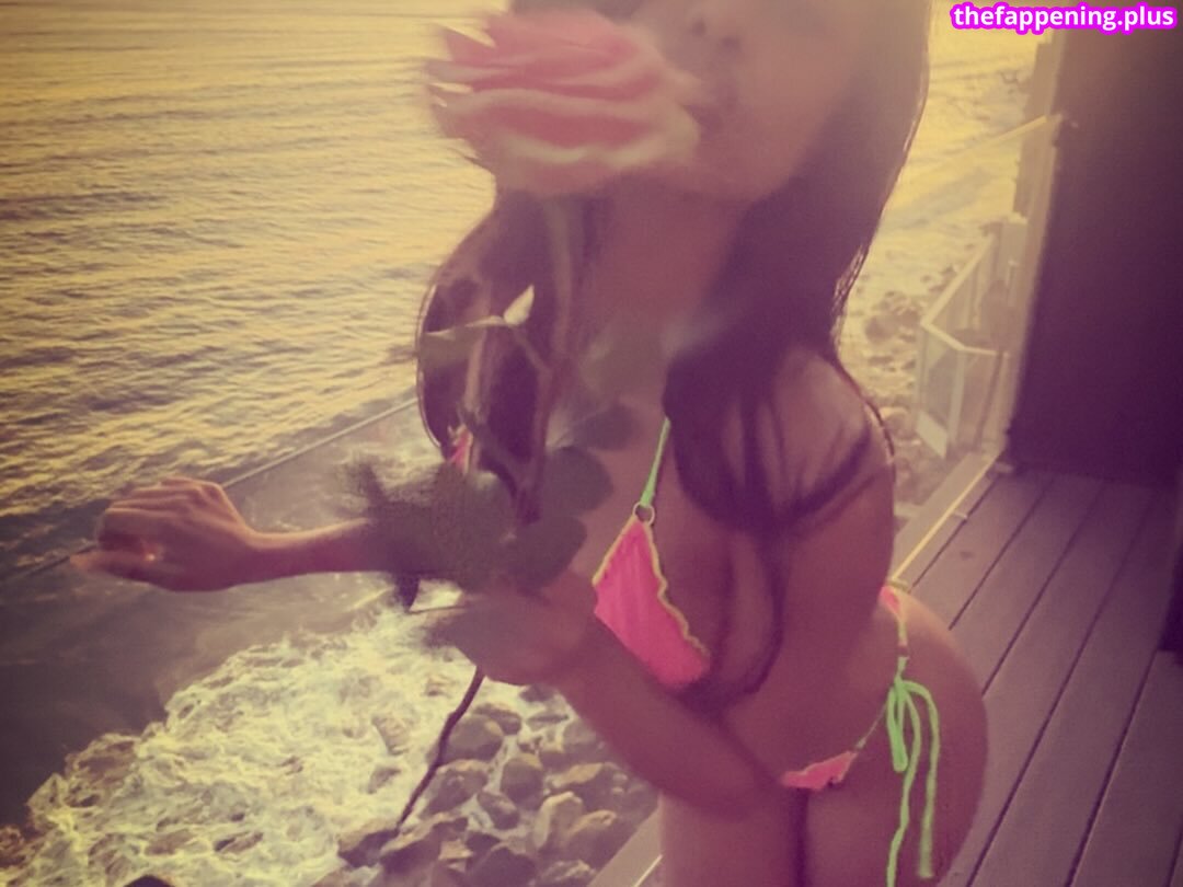 Full leaked Snowbunny teens/ private onlyfans photo