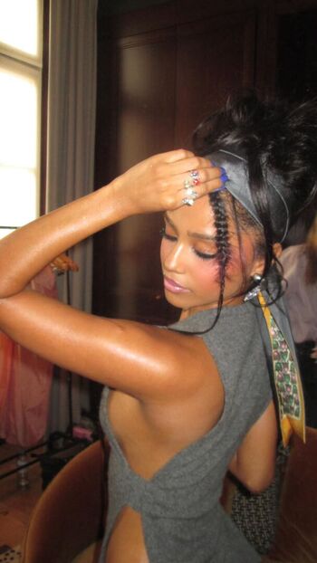 Full leaked Chiniwiny/ private onlyfans photo