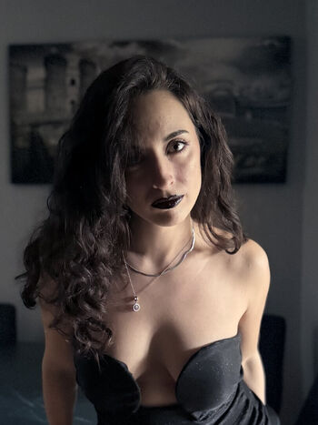 Full leaked Unasemplicefra private onlyfans photo