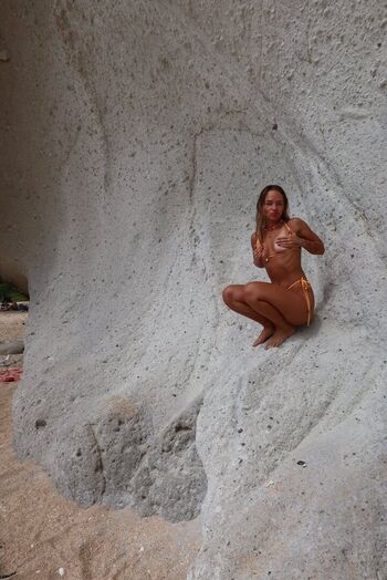 Full leaked Uncensoredkeeks private onlyfans photo