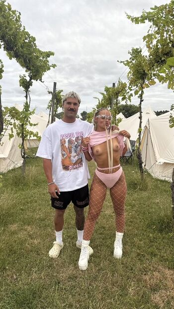 Full leaked Uncensoredkeeks private onlyfans photo