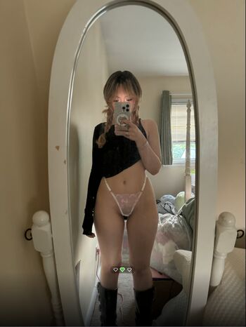 Full leaked Halia beamer / private onlyfans photo
