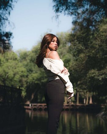 Full leaked Valeria madrigal private onlyfans photo