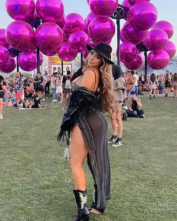 Full leaked Valerie mendez private onlyfans photo