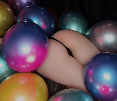 Full leaked Melissa tongue/ private onlyfans photo