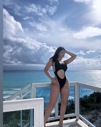 Victoria Della Bella