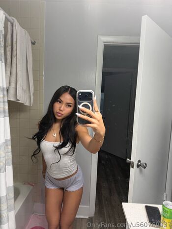Full leaked Vikkihayes private onlyfans photo