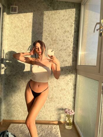 Full leaked Vikkkess private onlyfans photo