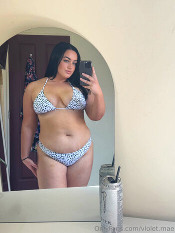 violet.mae