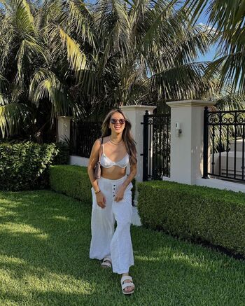 Full leaked Vivian marie wong page private onlyfans photo