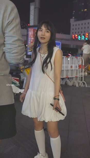 Voyeur Asian Pissing Toilet &Amp; Upskirts Only