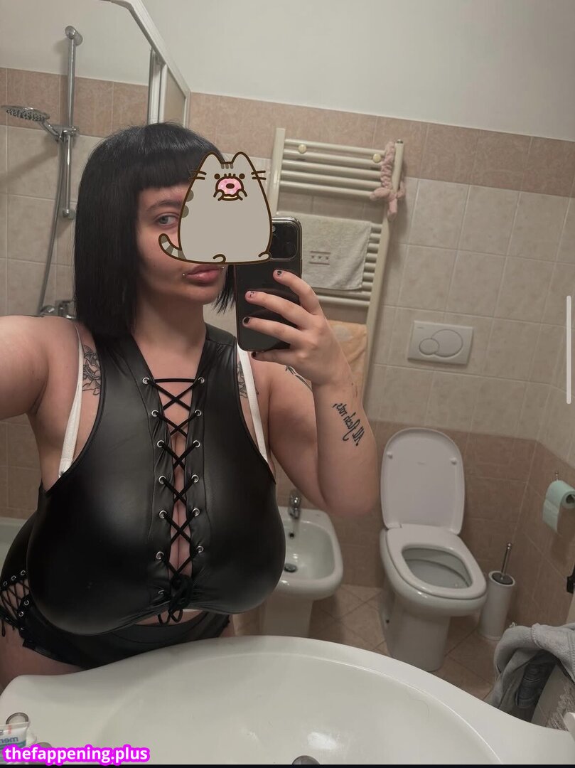 Mxmmytina / VVALENTINABONETALLI ヌードOnlyFans写真 #132