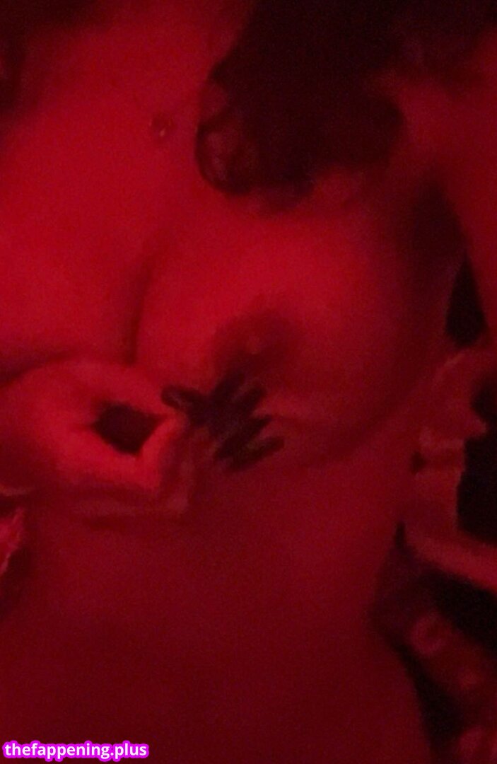 https: / vixzi / vveowx नग्न OnlyFans फोटो #19