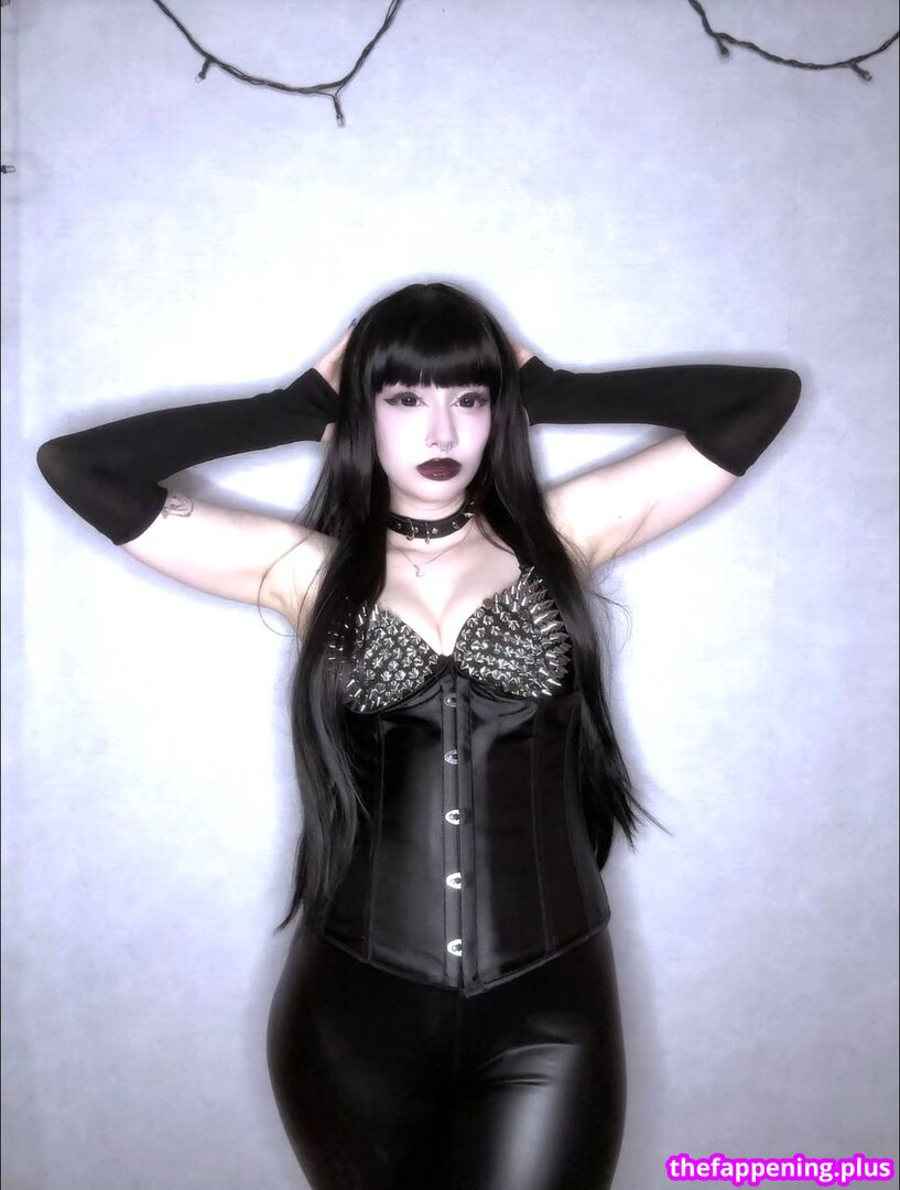 Parlament_vodka / Vvodochka / voddochka / voddochkaa Naken OnlyFans Foto #22