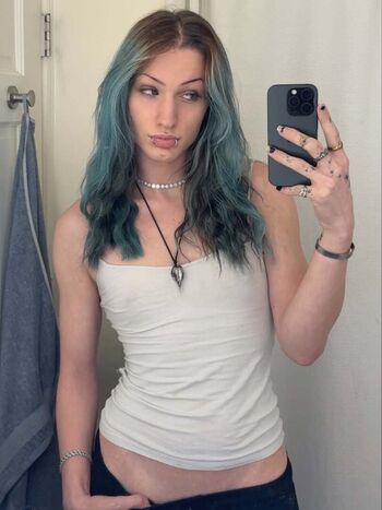 Full leaked Vylyria private onlyfans photo