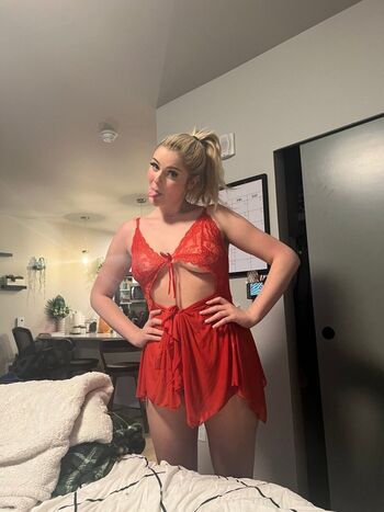 Full leaked Darivo/ private onlyfans photo