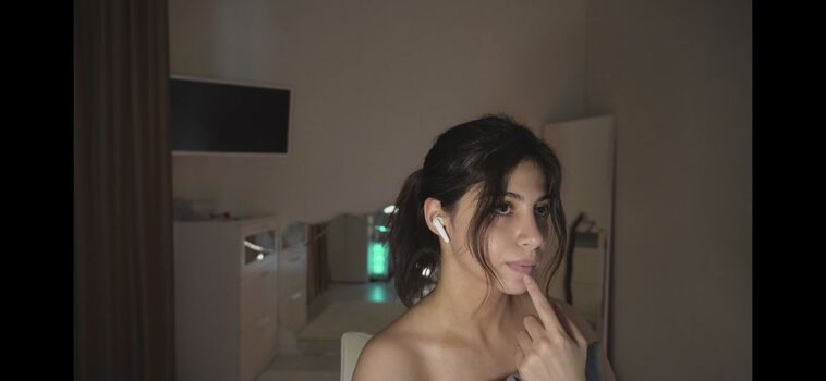 Full leaked Candiceswanepoel/ private onlyfans photo