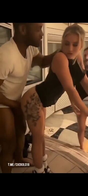 Full leaked Yourowneremiliaa/ private onlyfans photo