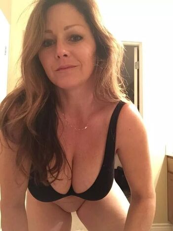 Full leaked Valerica steele / private onlyfans photo