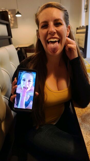 Full leaked Hologana/ private onlyfans photo