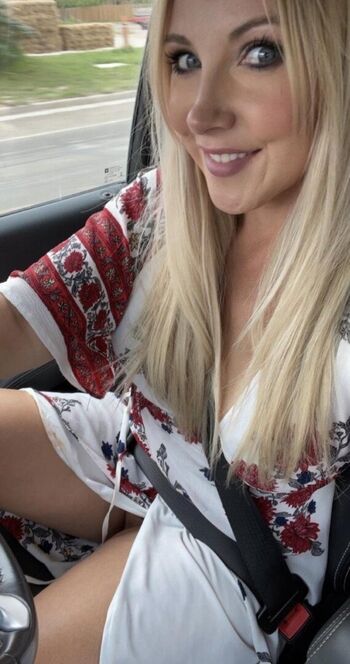 Full leaked Julianna vega/ private onlyfans photo