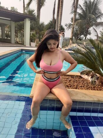 Full leaked Melinajoy/ private onlyfans photo