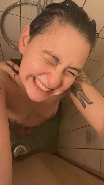 Full leaked Daniela serey/ private onlyfans photo