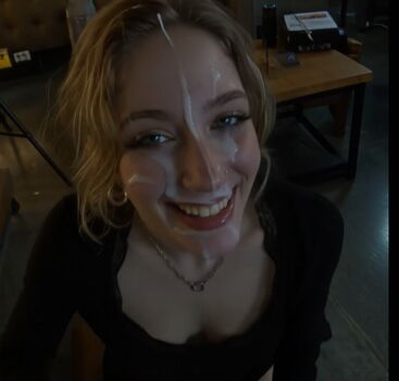 Full leaked Daisy k/ private onlyfans photo