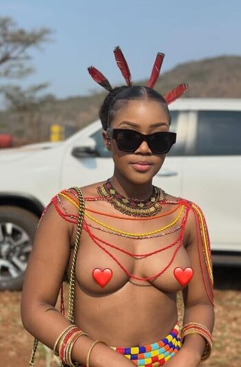 Full leaked Nursebigbody/ private onlyfans photo