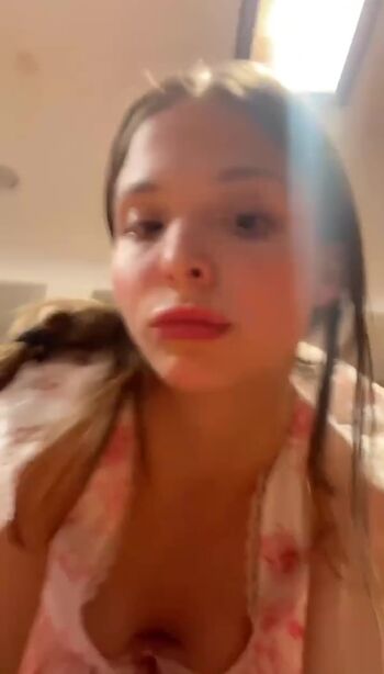 Full leaked Ameliab fit / private onlyfans photo