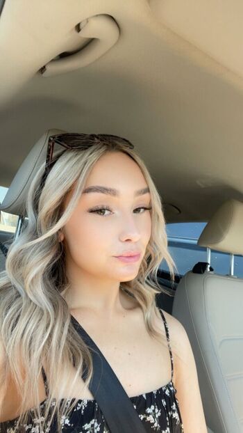 Full leaked Kizami/ private onlyfans photo